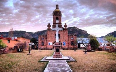 Asesinan a dos sacerdotes jesuitas en iglesia de Cerocahui, Chihuahua.