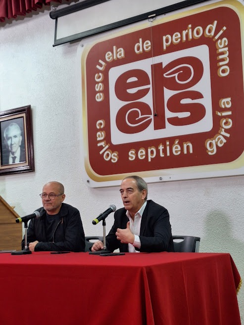 Conversatorio de “Periodismo deportivo”